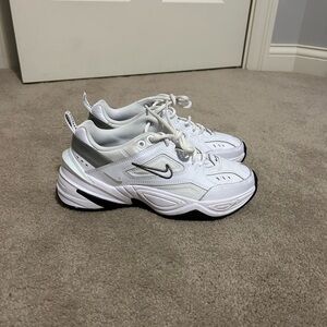 WORN ONCE Nike Women's Tecknos